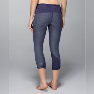 Lululemon - Embrace Crop